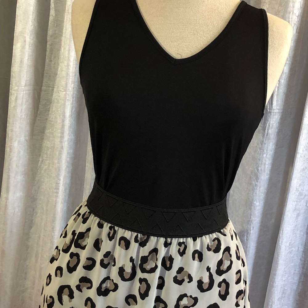 Lola leopard print Lularoe skirt